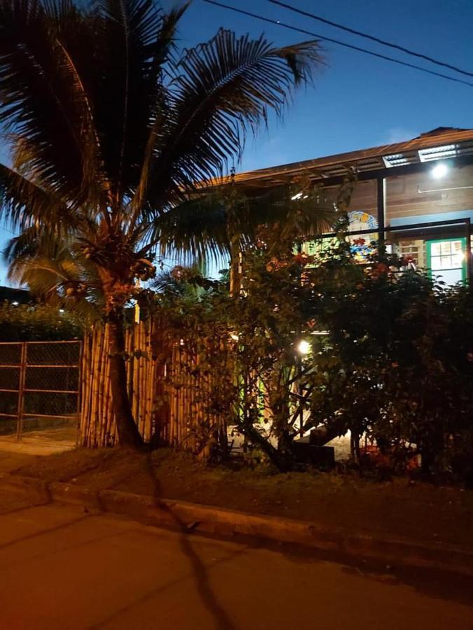 The Bocas Corner Hotel Bocas del Toro Exterior foto